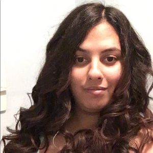 Meet your Posher, Danielle